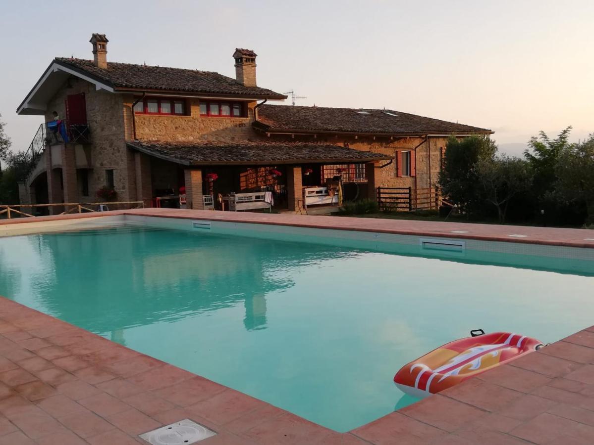 Il Barbagianni Bed and Breakfast Montepescali Buitenkant foto
